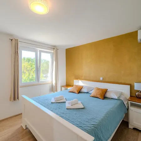 By The Sea - Zadar - 24599 Apartment